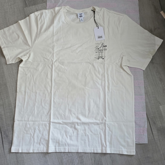 Lee Cream Graphic Tee with Skateboard Design - Picture 2 of 6